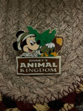 Vintage Disney Animal Kingdom Mickey Mouse Safari Enamel Pin - 2003